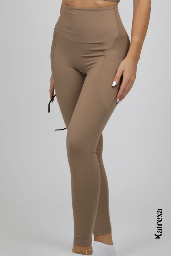 Katrexa's Sleek Brown Athletic Duo: Bra & Leggings