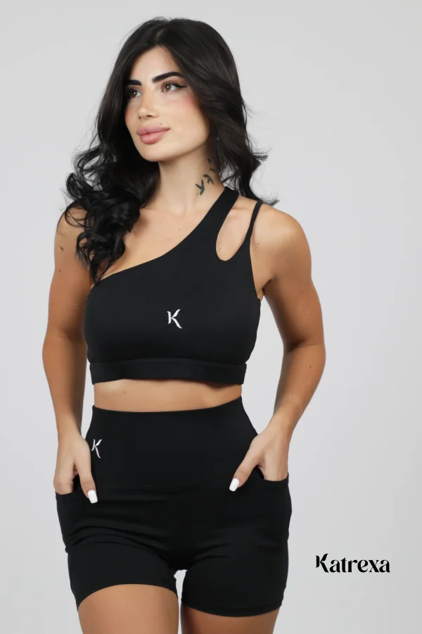 Katrexa Black Seamless Fitness Two-Piece Set (S, M, L)