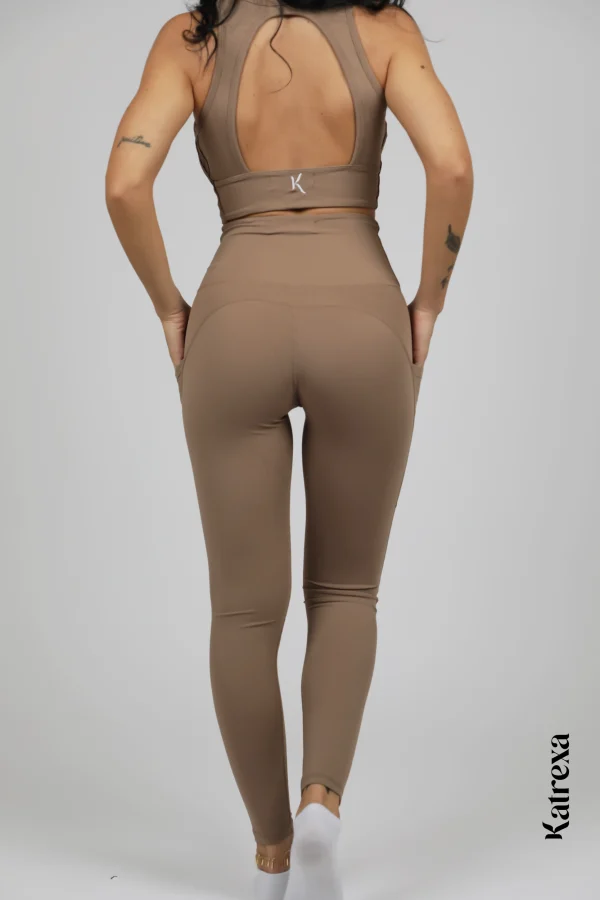 Katrexa's Sleek Brown Athletic Duo: Bra & Leggings